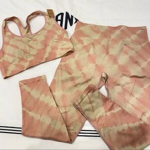 PINK tan and peach 🍑 tie dye leggings